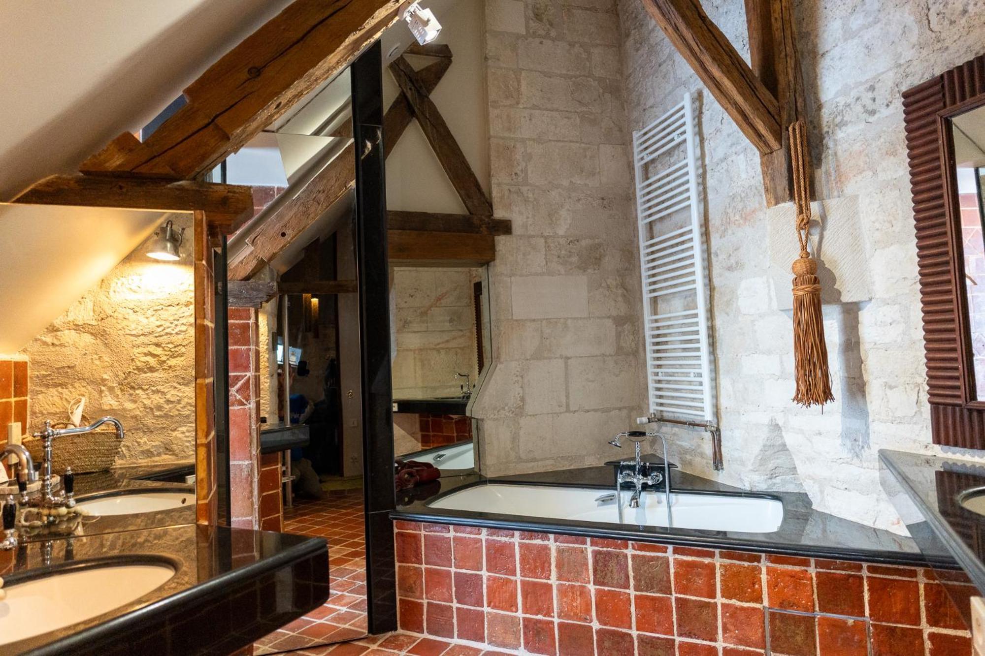 L'Abbaye Saint Michel Bed & Breakfast Tonnerre Luaran gambar